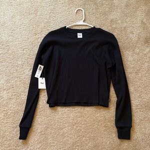 Aritzia TNA thermal XS NWT